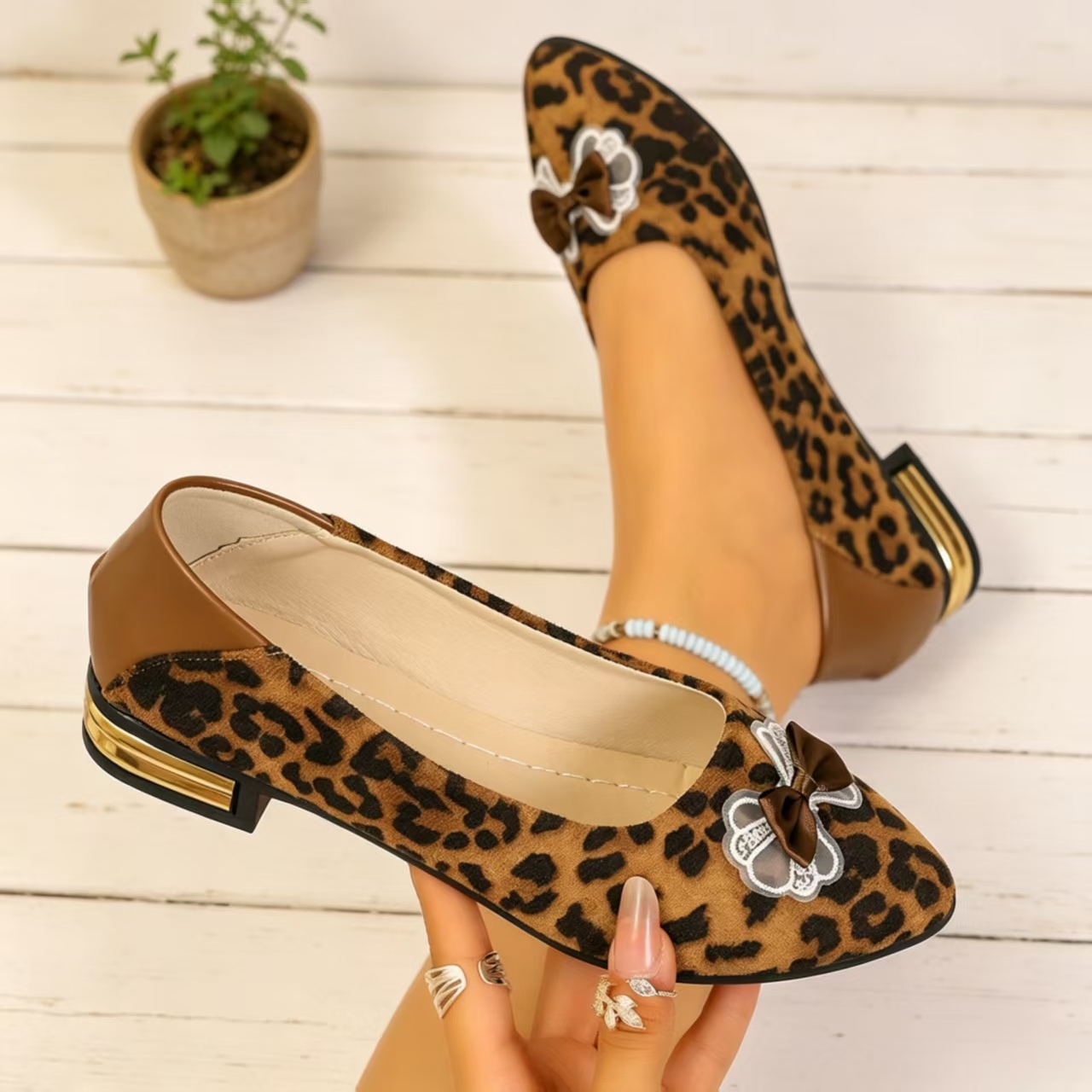 Sepatu Wanita Model Pumps Ujun - Womens Heels ulasan dan harga